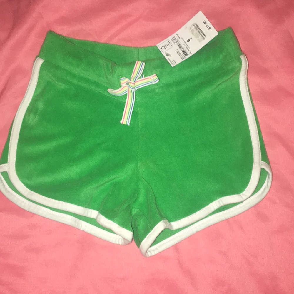 Curved hem shorts